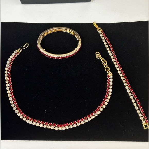 3 piece vintage Monet rhinestone cystal set - Picture 1 of 12